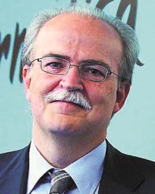 José Luis Larrea